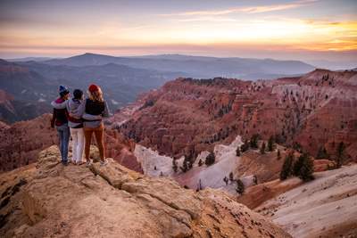 The brilliant geology and vibrant environment of Cedar Breaks National Monument makes for a stunning hiking location. 